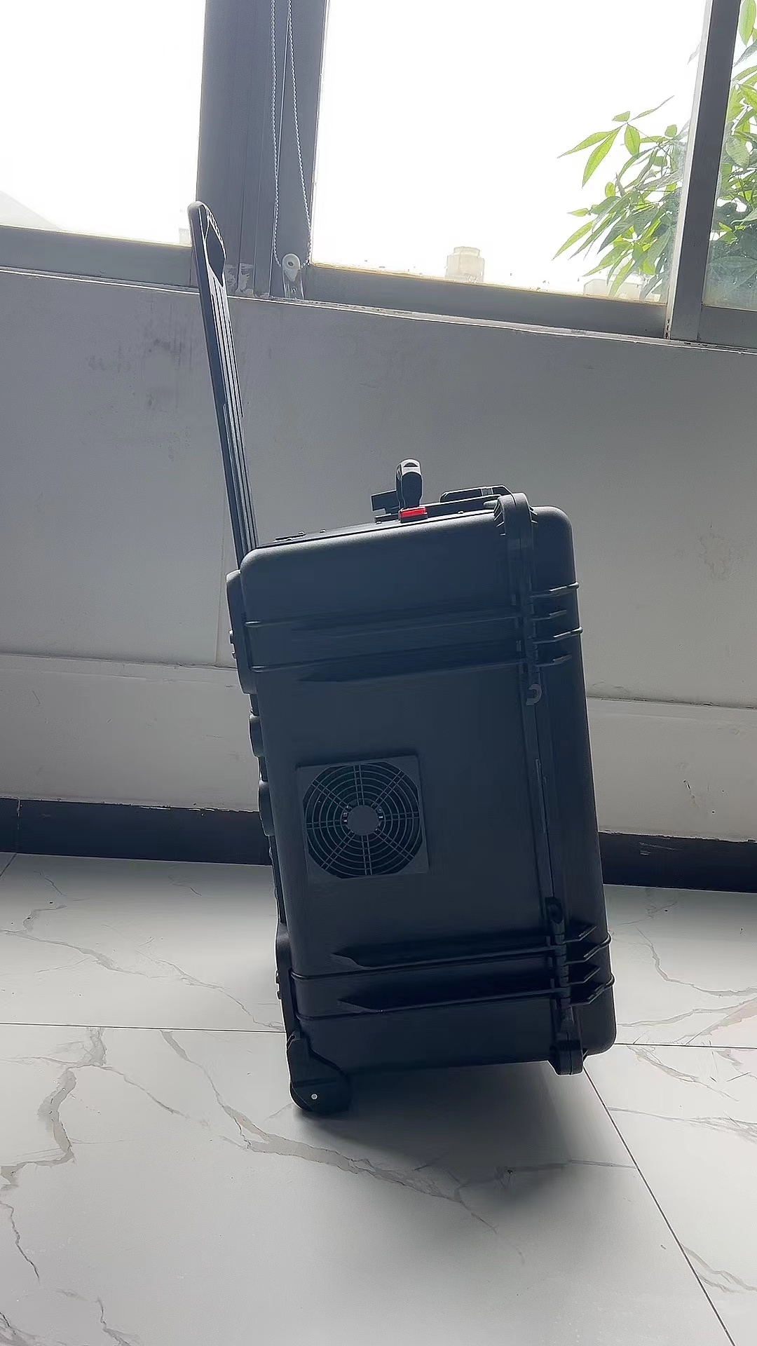 宁城手拉箱型移动通信干扰器
